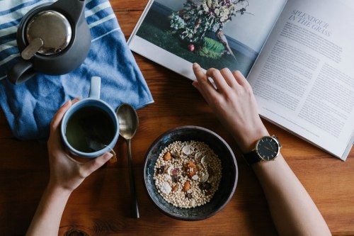 Reading with coffee and oatmeal